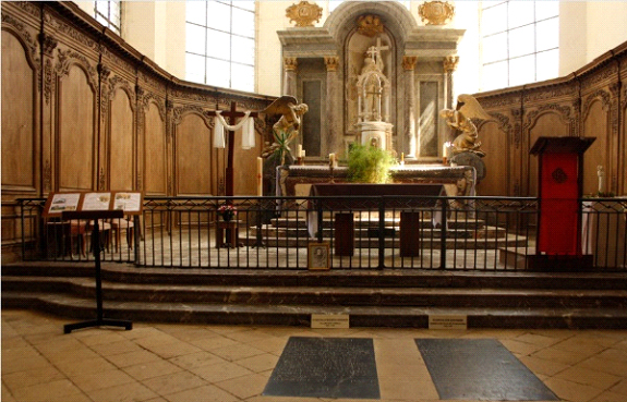 The tomb of Dom Perignon inside the Hautvillers Abbey