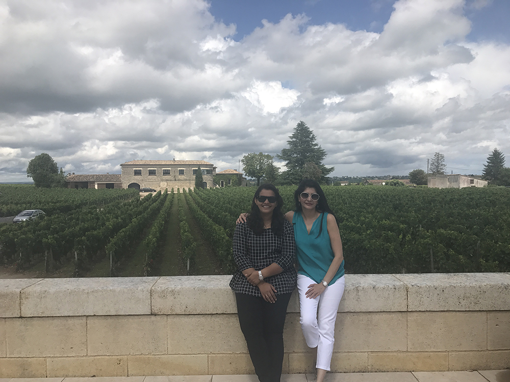 The author (R) and her trip buddy Afsha at Saint Emilion